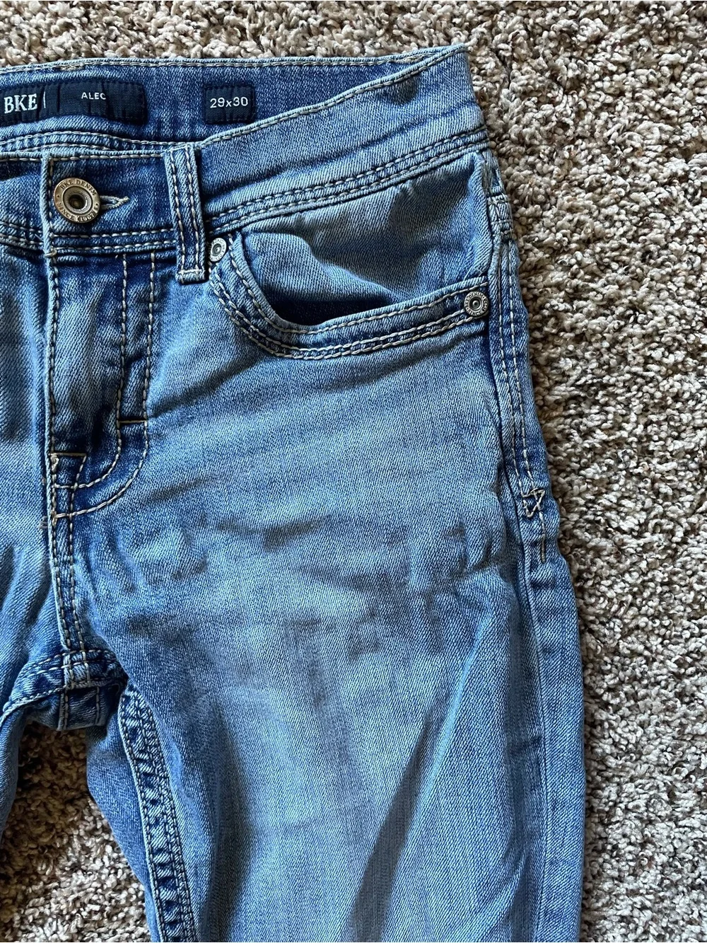 BKE ALEC Straight Leg Light Wash Jeans Men’s 29x30 (measures 28x29) ABP5197